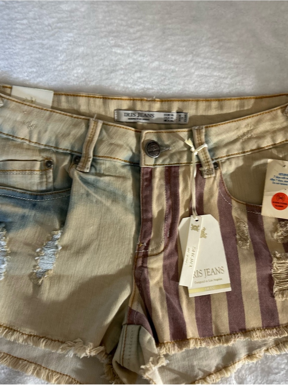 Iris Jeans Women's Beige Shorts with Maroon Stripes. flag
